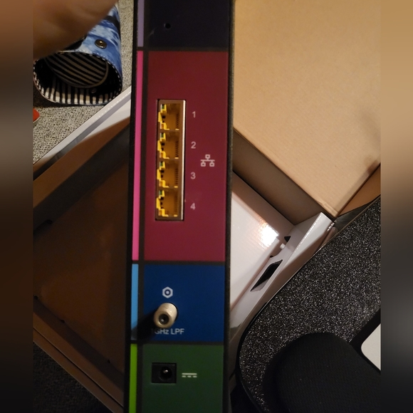 Arris Surfboard Docsis 3.0 Cable Modem & Wifi Router AC2350Mbps SBG7400AC2 - Picture 5 of 5